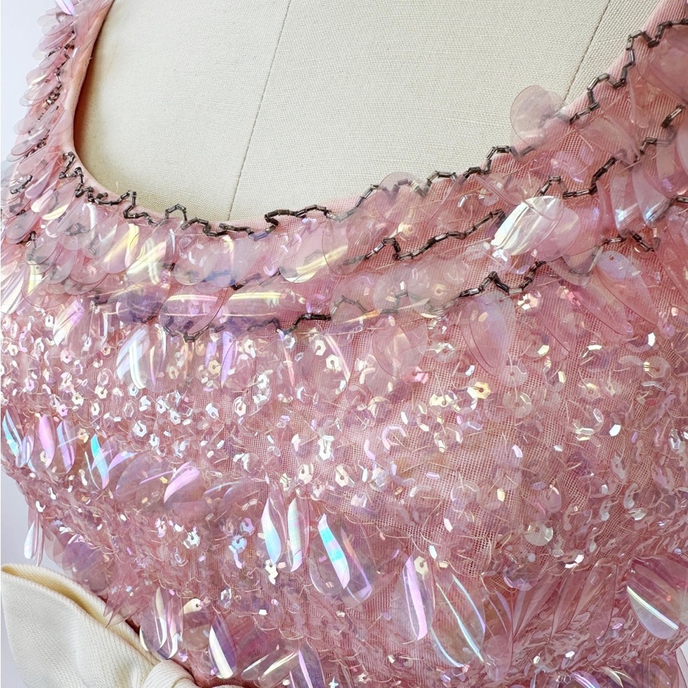 Vintage Pink and Cream Wedding Dress - Picture 6 of 9